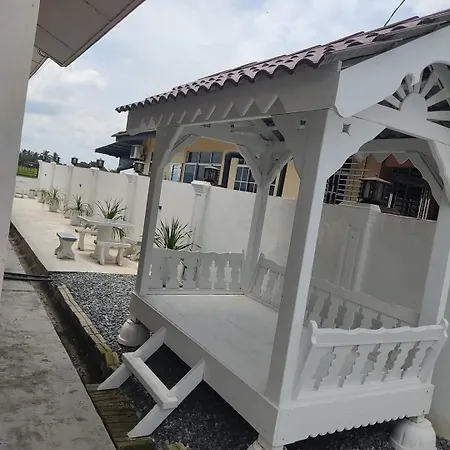 Amanda Sweeties Homestay Kangar Exterior photo